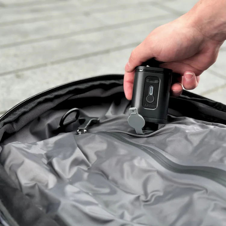 AIRBAG LUGGAGE - BLACK